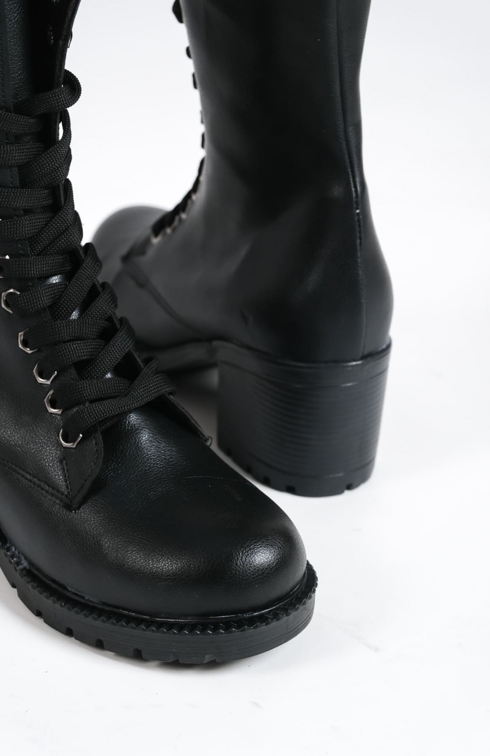 ALDA Bağcıklı Ortopedik Taban Kadın Çizme CST - Siyah