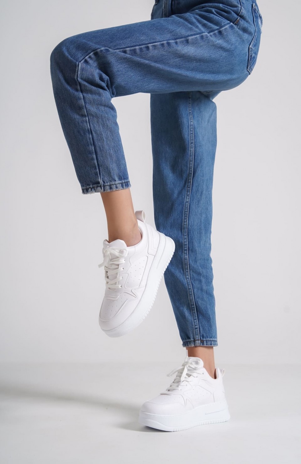 ALESSI Bağcıklı Ortopedik Taban Kadın Sneaker Spor Ayakkabı CBT - Beyaz