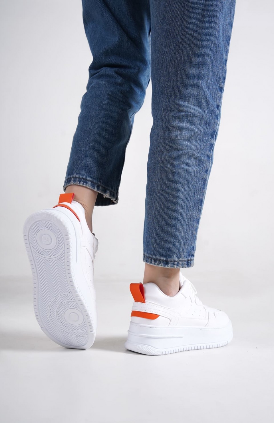 ALESSI Bağcıklı Ortopedik Taban Kadın Sneaker Spor Ayakkabı CBT - Beyaz/Turuncu