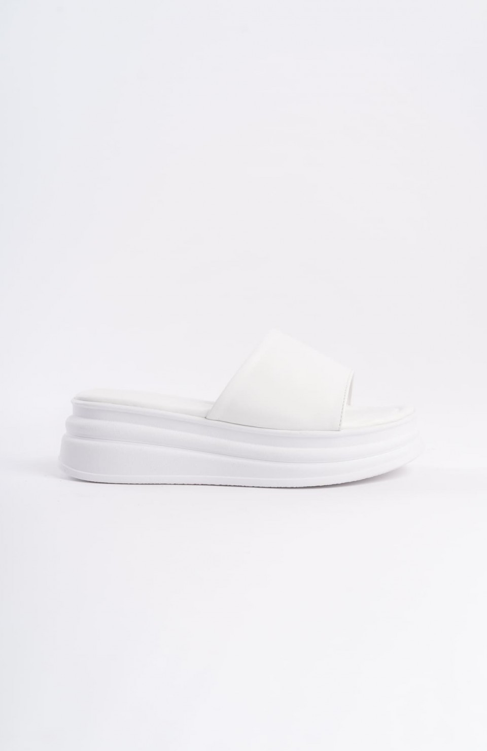 ALICE Düz Topuklu Kalın ve Ortopedik Taban Kadın Terlik CBT - Beyaz