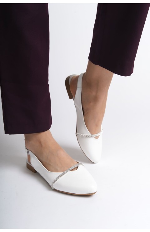 ALLISON Tokalı Ortopedik Rahat Taban Taş Detaylı Kadın Babet Ayakkabı  CKT - Beyaz