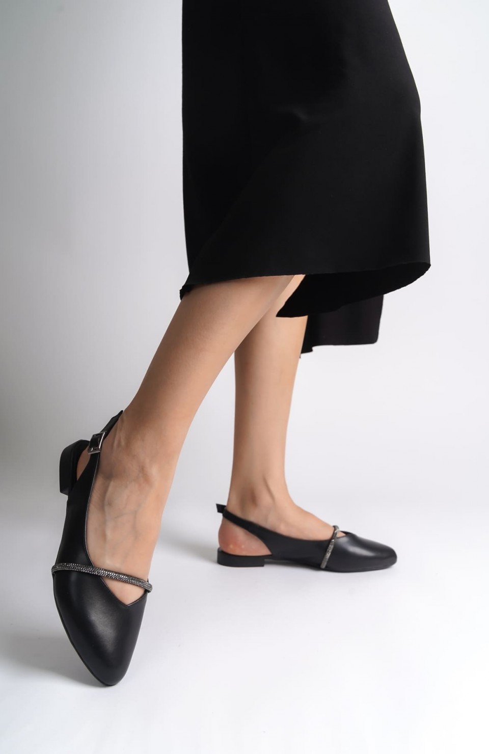 ALLISON Tokalı Ortopedik Rahat Taban Taş Detaylı Kadın Babet Ayakkabı  CST - Siyah