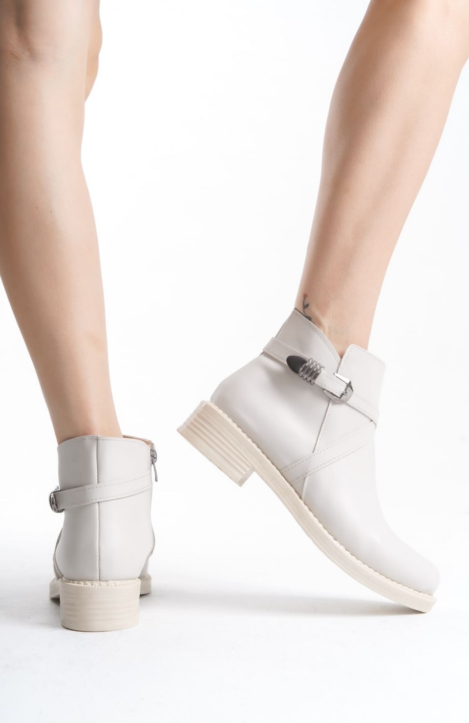 ALMILA Fermuarlı Lastikli Ortopedik Taban Topuklu Kadın Bot  CKT - Krem