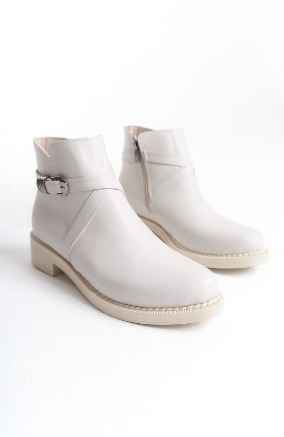 ALMILA Fermuarlı Lastikli Ortopedik Taban Topuklu Kadın Bot  CKT - Krem