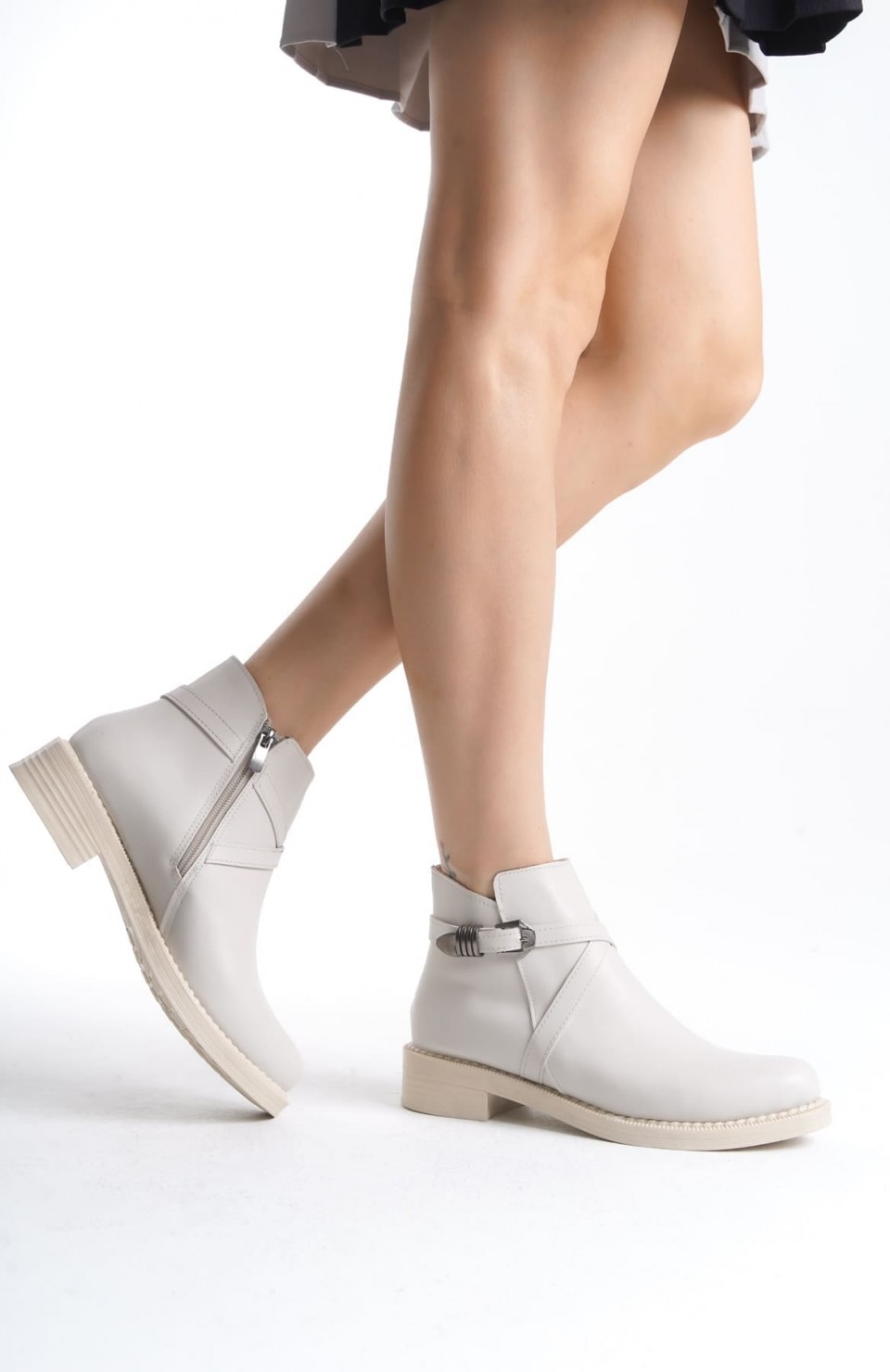 ALMILA Fermuarlı Lastikli Ortopedik Taban Topuklu Kadın Bot  CKT - Krem