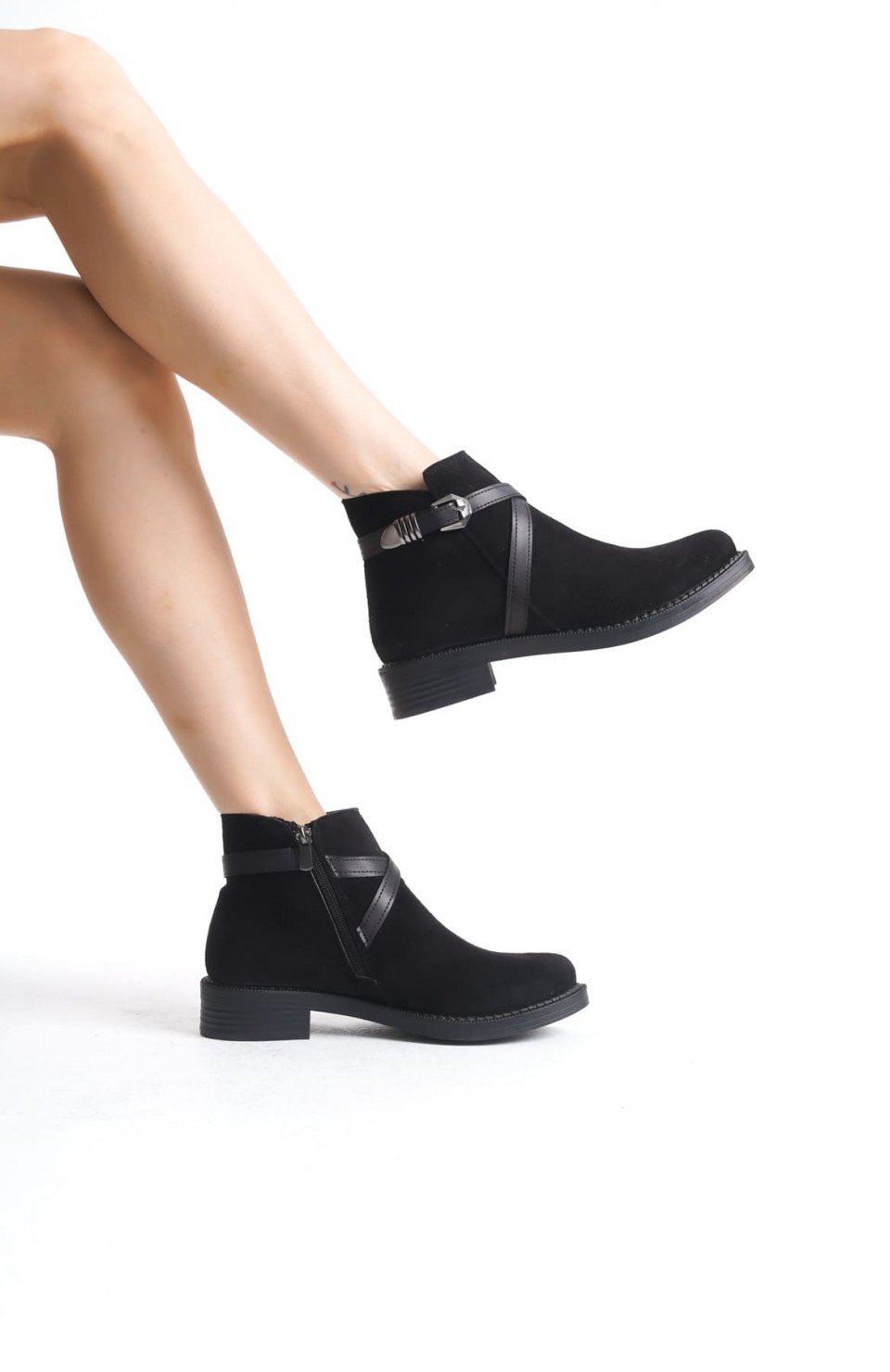 ALMILA Fermuarlı Lastikli Ortopedik Taban Topuklu Süet Kadın Bot SST - Siyah