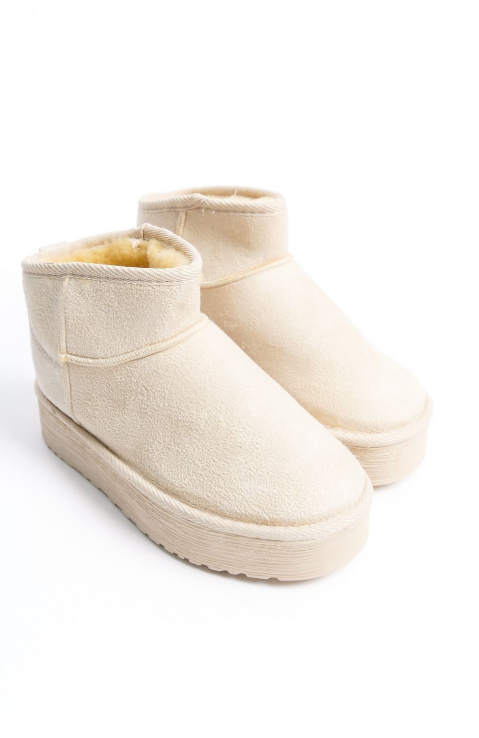 AMELIA Bağcıksız Düz ve Kalın Taban İçi Kürklü Kısa Süet Kadın Bot  SKT - Krem