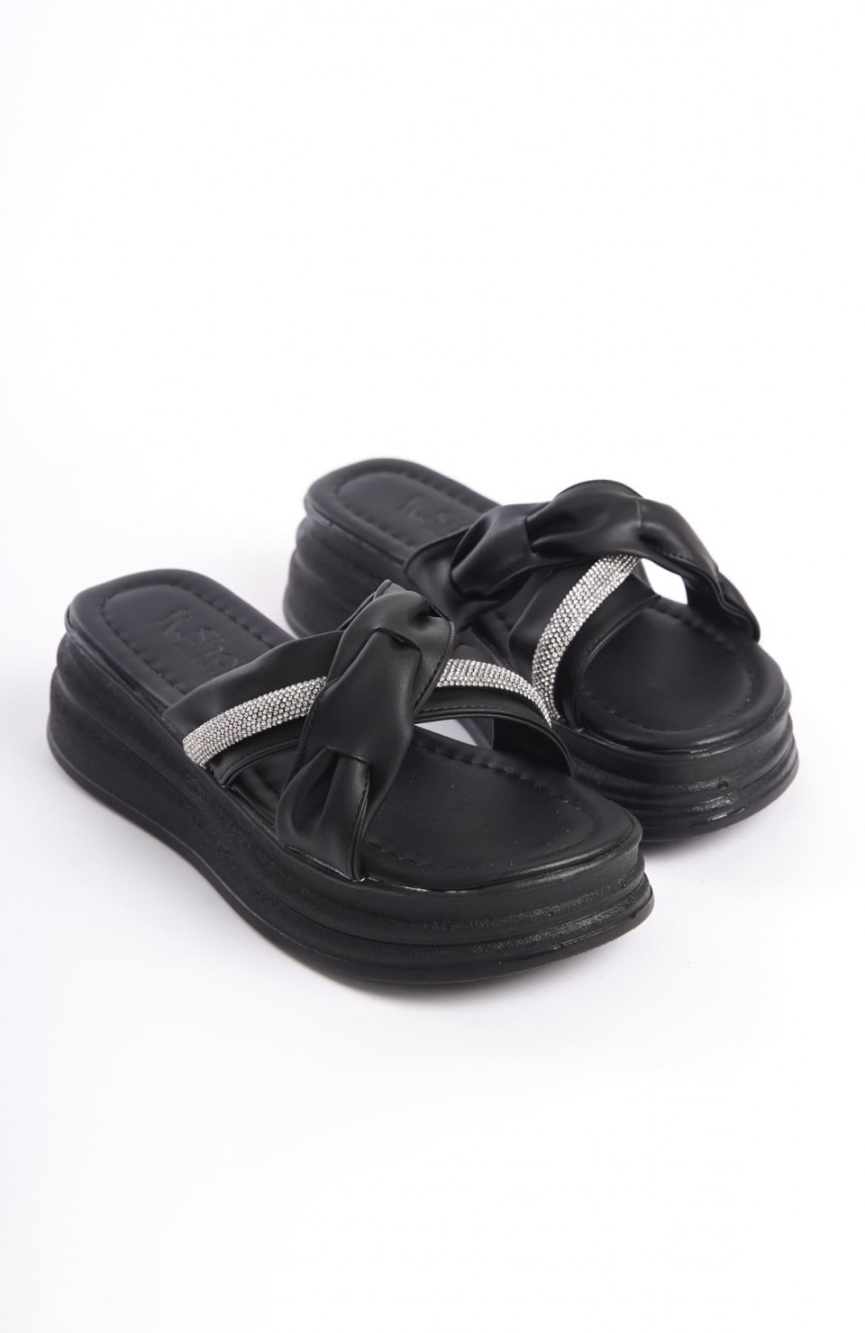 CLARA Düz Topuklu Kurdele Desenli Taşlı Kalın ve Ortopedik Taban Kadın Terlik  CST - Siyah