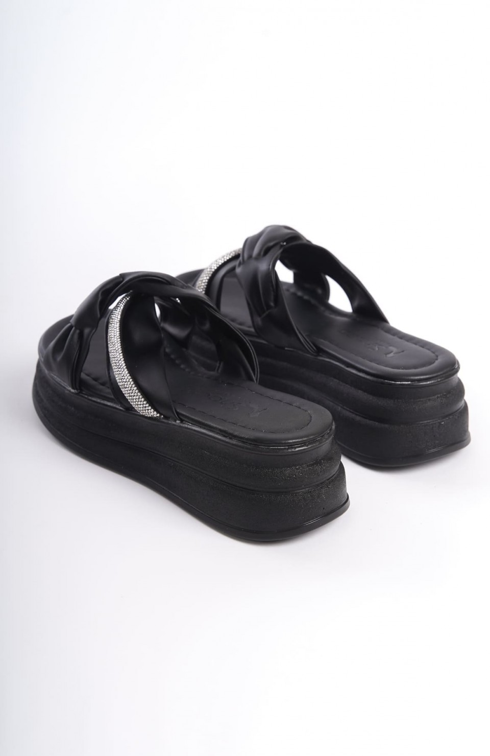 CLARA Düz Topuklu Kurdele Desenli Taşlı Kalın ve Ortopedik Taban Kadın Terlik  CST - Siyah