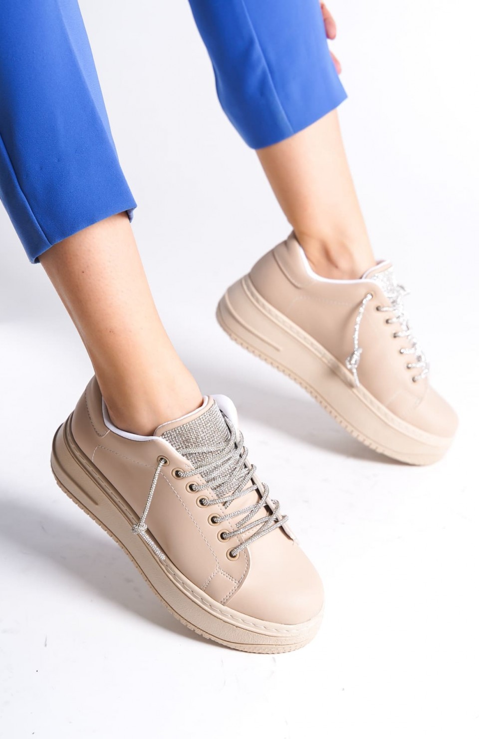 DELLA Bağcıklı Ortopedik Taban Taşlı Kadın Sneaker Spor Ayakkabı CTT - Ten