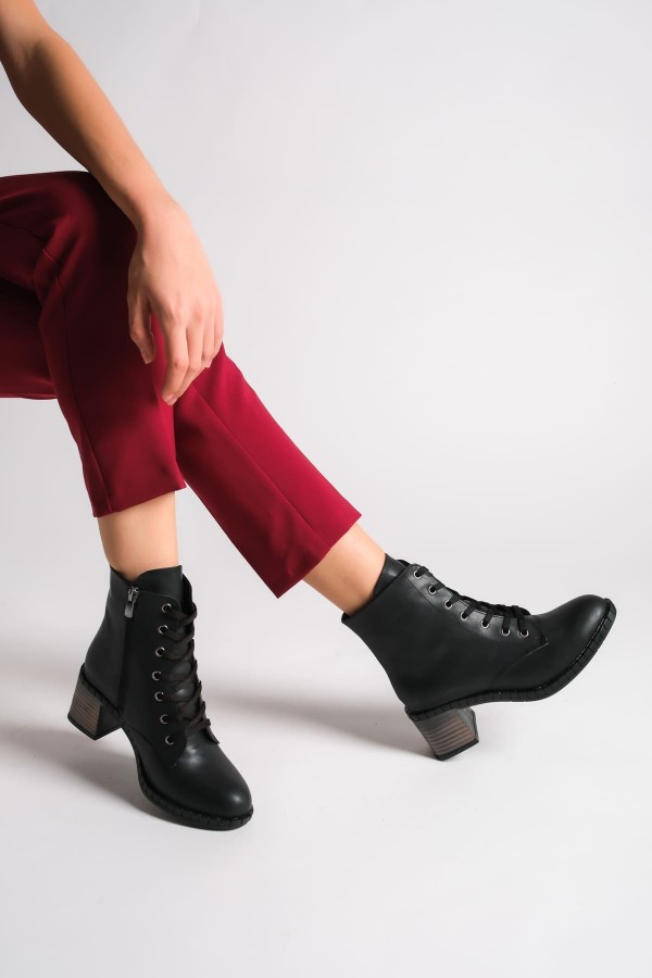 DIANA Bağcıklı Fermuarlı Ortopedik Taban Topuklu Kadın Bot CST - Siyah