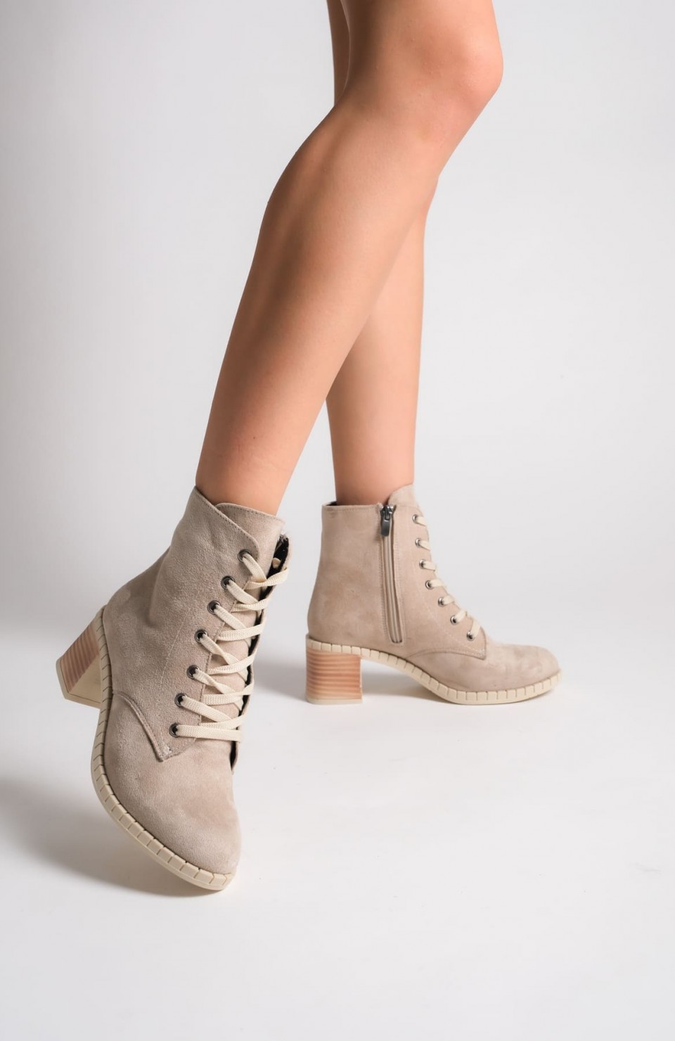 DIANA Bağcıklı Fermuarlı Ortopedik Taban Topuklu Süet Kadın Bot STT - Ten