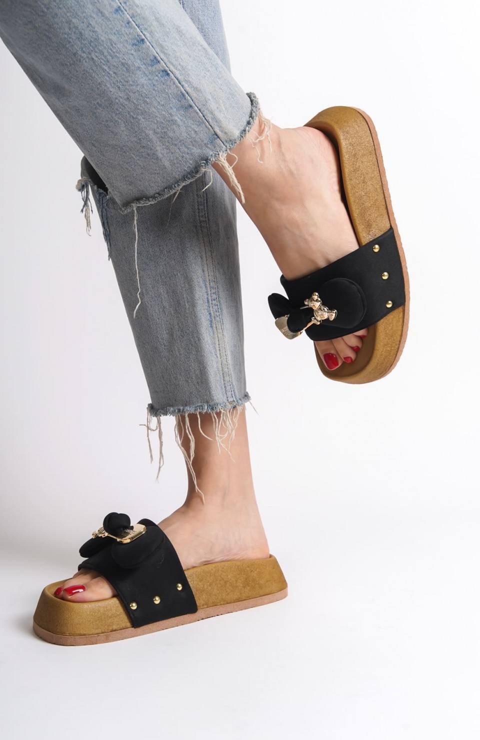 DILA Kalın ve Ortopedik Taban Ayıcıklı Saten Kadın Terlik  SKT - Siyah