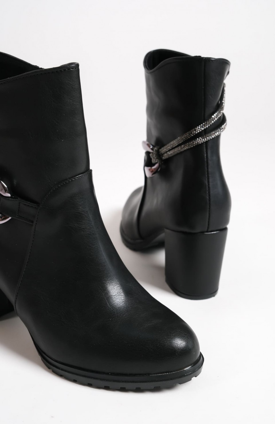 EDNA Fermuarlı Ortopedik Taban Taşlı Topuklu Kadın Bot CST - Siyah