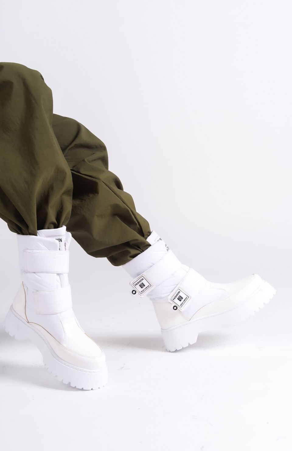 ELISA Cırt Cırtlı  Paraşüt Kumaş Rugan Kadın Bot RBT - Beyaz