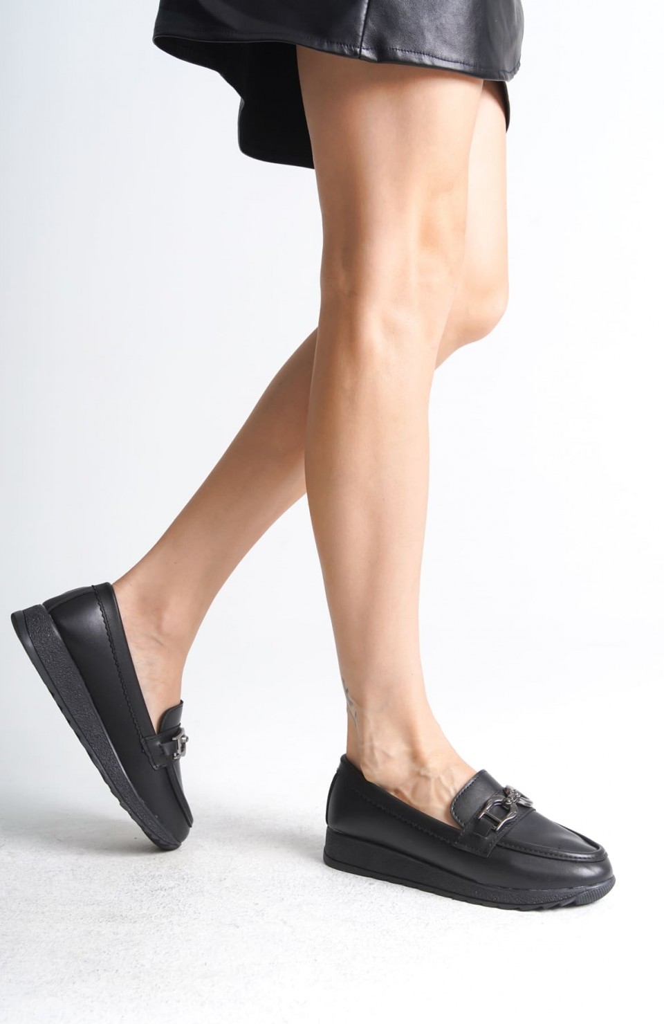 GISELLE Ortopedik Rahat Taban Toka Detaylı Klasik Kadın Babet Anne Ayakkabısı  CST - Siyah