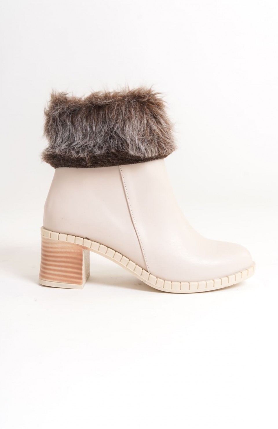 JULIA Fermuarlı Ortopedik Taban Tüylü Topuklu Kadın Bot CKT - Krem