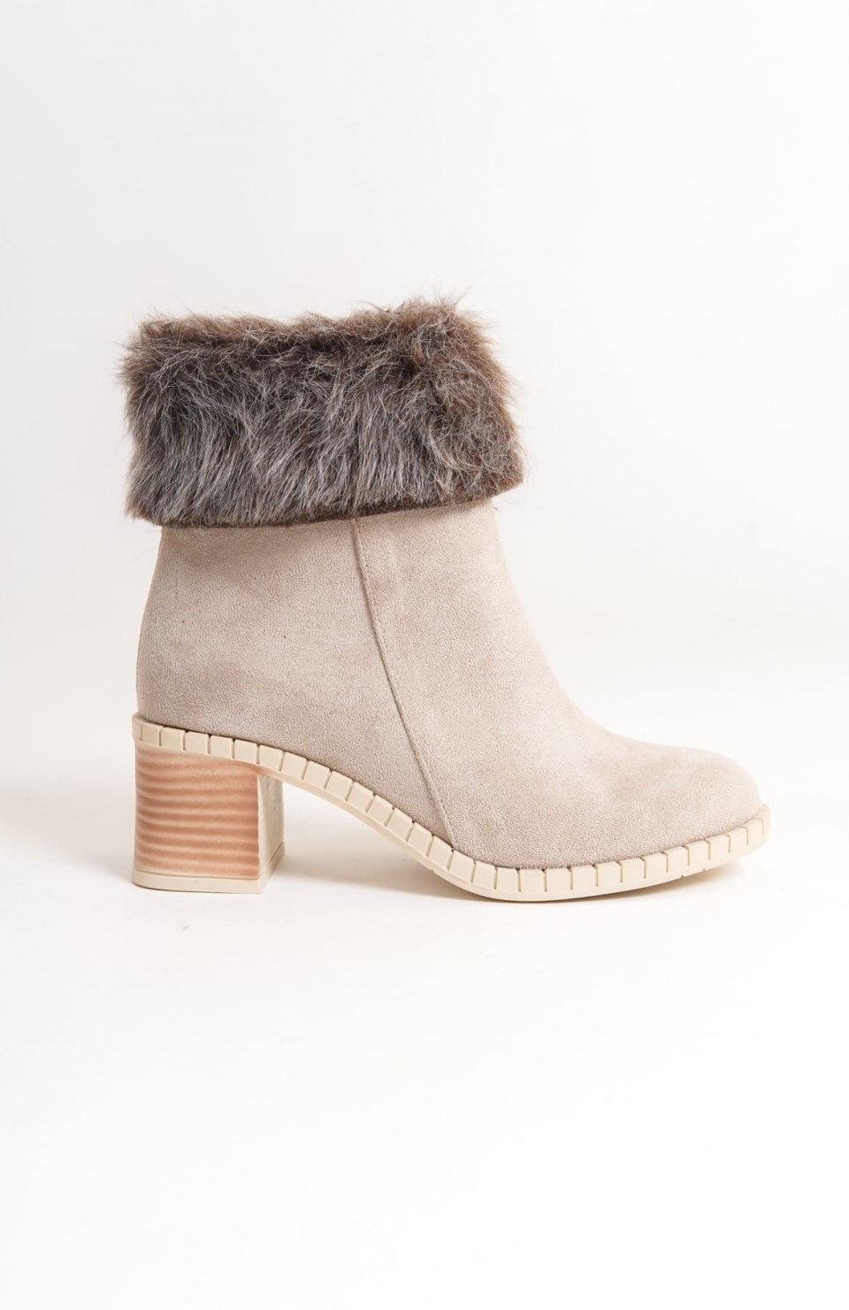 JULIA Fermuarlı Ortopedik Taban Tüylü Topuklu Süet Kadın Bot SKT - Krem