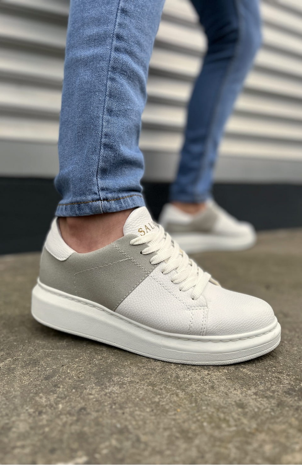 JY151 Boost Bağcıklı Cilt Süet Erkek Günlük Sneaker Ayakkabı CSBT - Beyaz/Gri