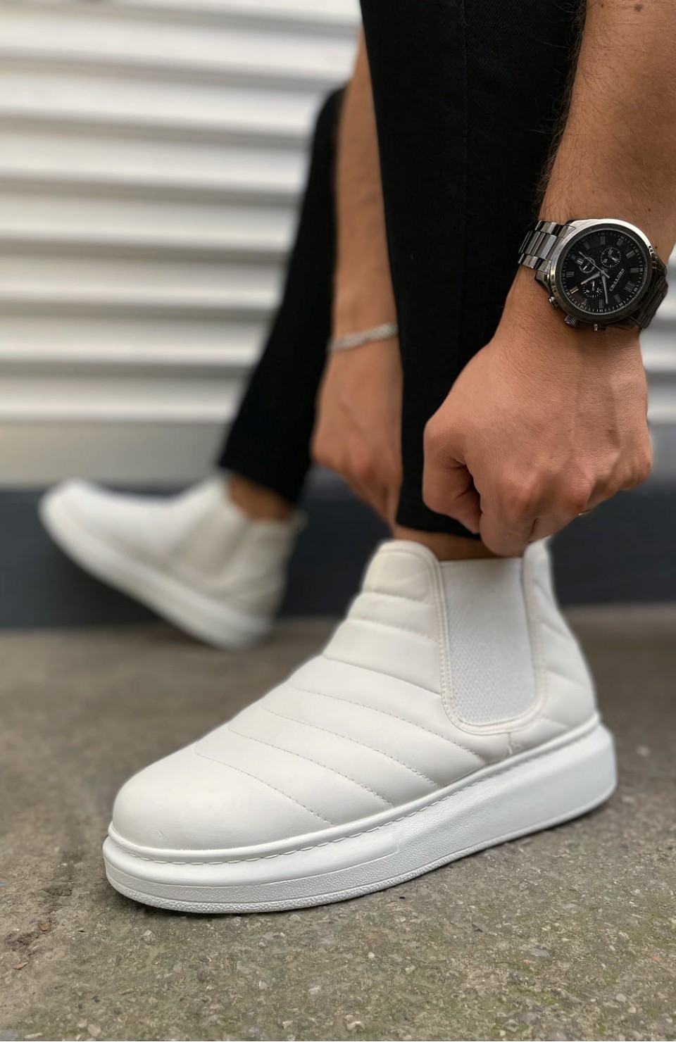 JY205 Boston Bağcıksız Ortopedik Taban Cilt Erkek Spor Bot CBT - Beyaz