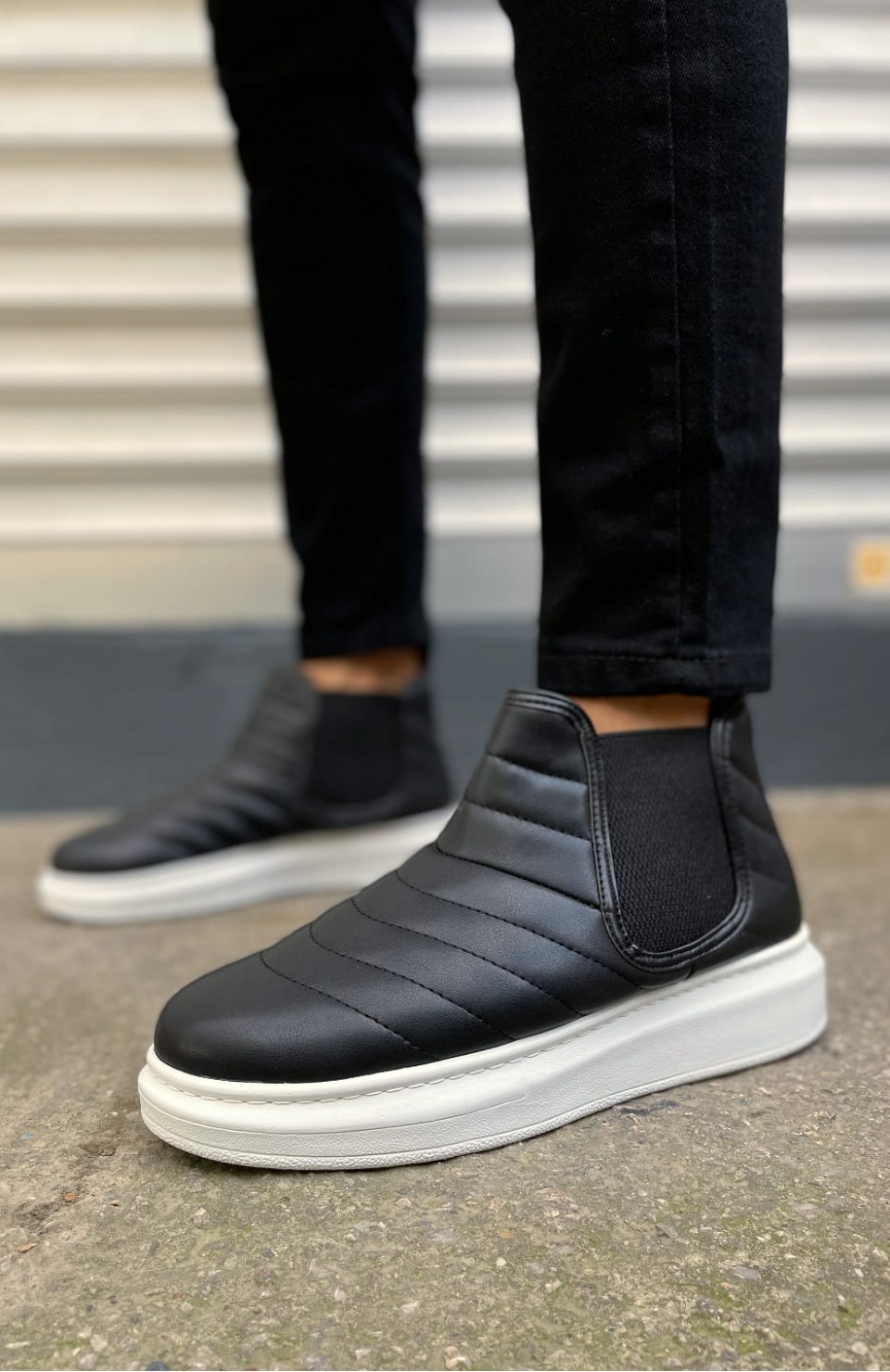 JY205 Boston Bağcıksız Ortopedik Taban Cilt Erkek Spor Bot CBT - Siyah