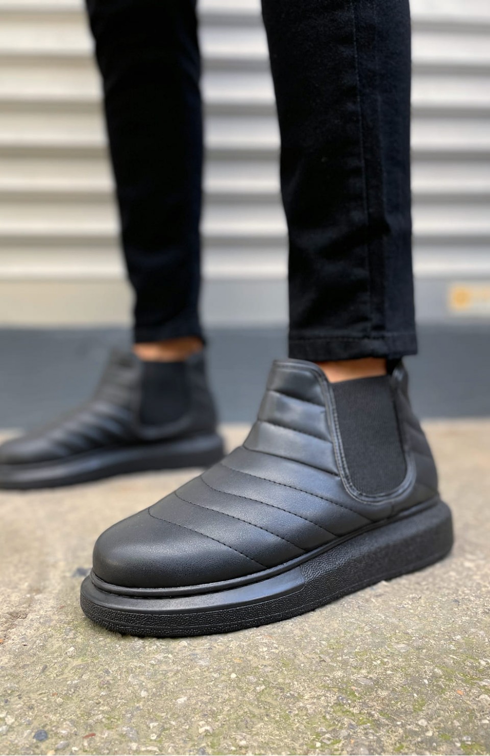 JY205 Boston Bağcıksız Ortopedik Taban Cilt Erkek Spor Bot CST - Siyah