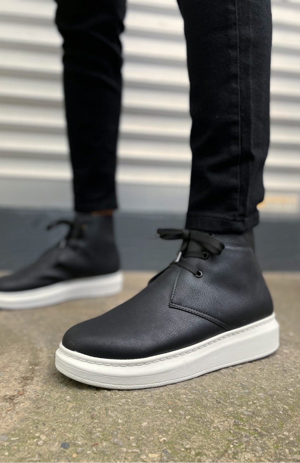 JY207 Oslo Bağcıklı Ortopedik Taban Cilt Erkek Spor Bot CBT - Siyah