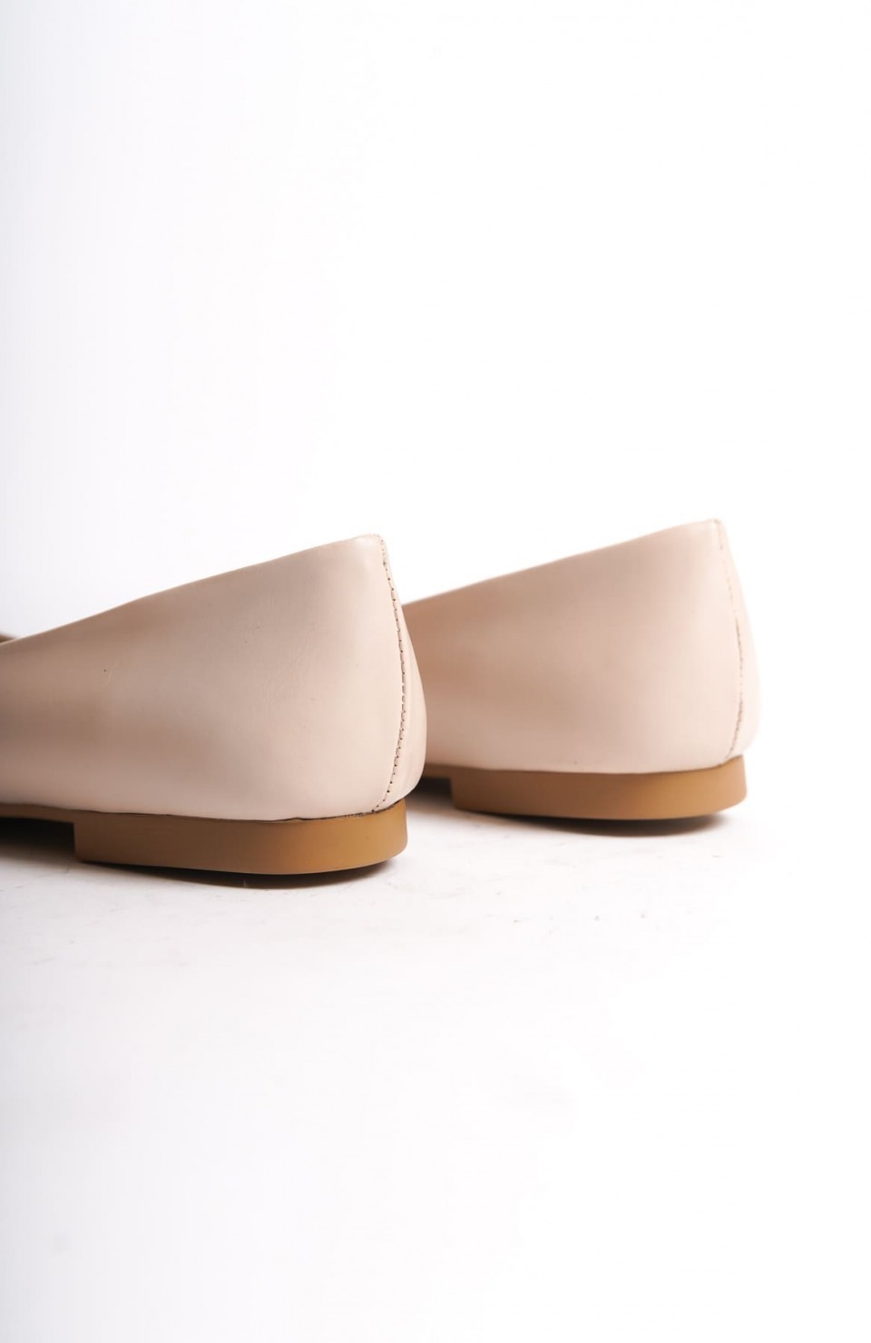 KAYLEE Bağcıksız Ortopedik Rahat Taban Toka Detaylı Kadın Babet Ayakkabı  CKT - Krem