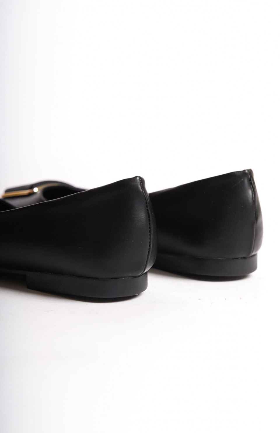 KAYLEE Bağcıksız Ortopedik Rahat Taban Toka Detaylı Kadın Babet Ayakkabı  CST - Siyah