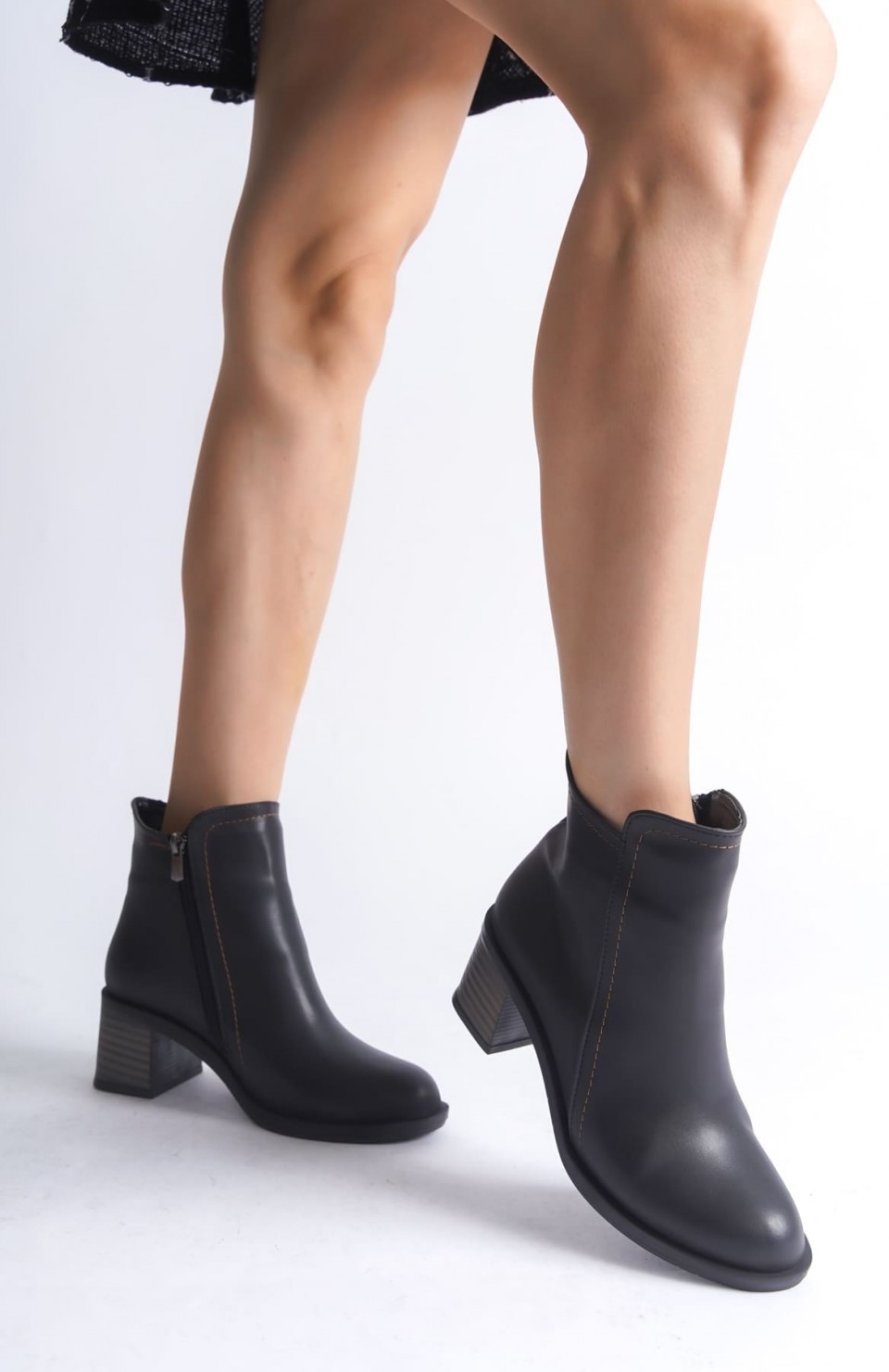 LARISSA Fermuarlı Ortopedik Taban Topuklu Kadın Bot  CST - Siyah