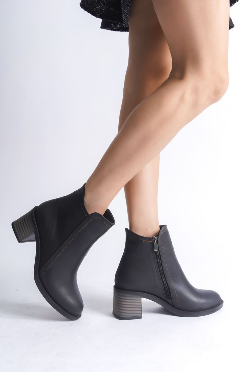 LARISSA Fermuarlı Ortopedik Taban Topuklu Kadın Bot  CST - Siyah