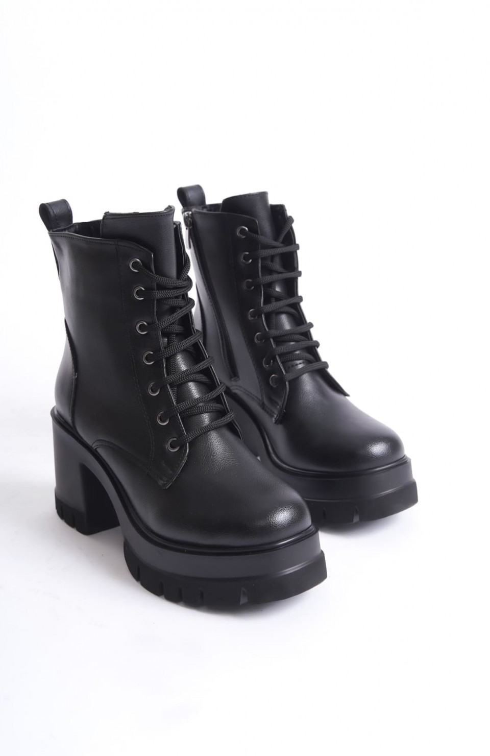 LAUREN Bağcıklı Fermuarlı Ortopedik Taban Topuklu Kadın Bot CST - Siyah