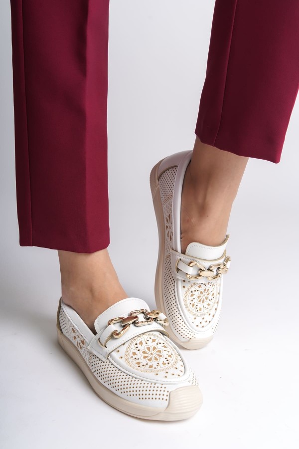 LAYLA Bağcıksız Ortopedik Rahat Taban Çiçek Desenli Kadın Babet Ayakkabı  CKT - Beyaz