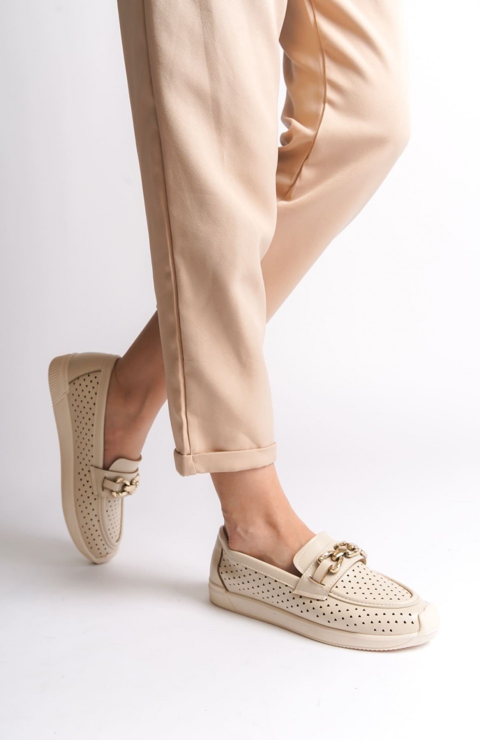 LAYLA Bağcıksız Ortopedik Rahat Taban Kalp Desenli Kadın Babet Ayakkabı CKT - Krem