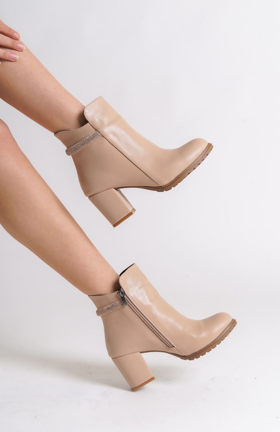 LIA Fermuarlı Ortopedik Taban Taşlı Topuklu Kadın Bot CTT - Ten