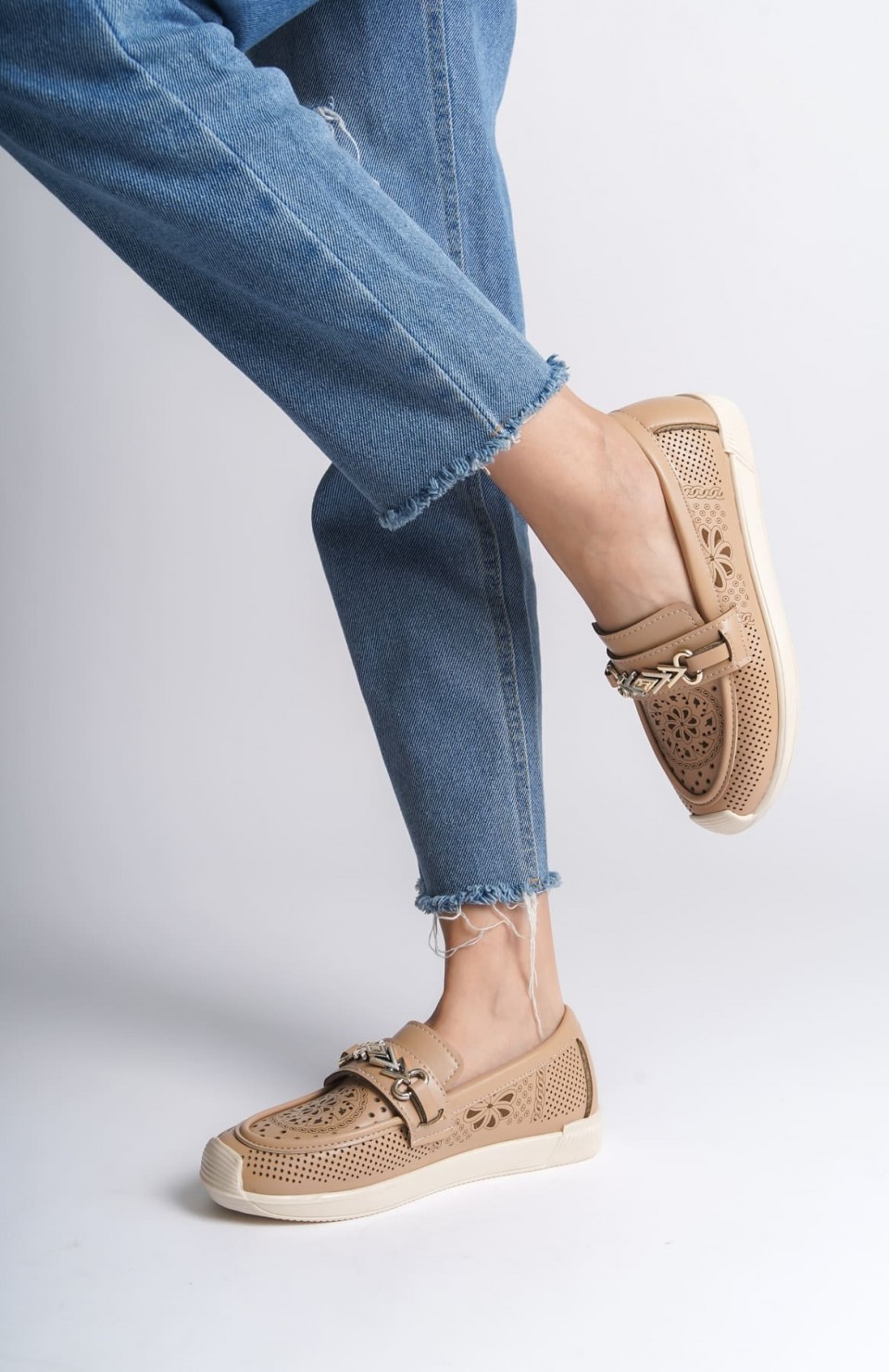 LILY Bağcıksız Ortopedik Rahat Taban Çiçek Desenli Kadın Babet Ayakkabı  CKT - Ten