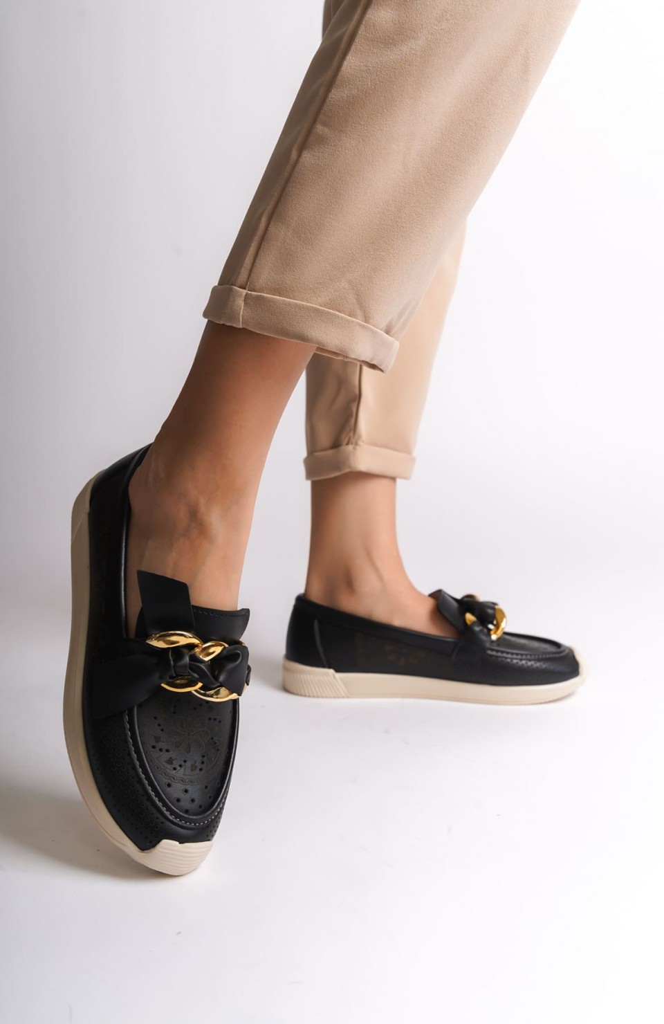 LYDIA Bağcıksız Ortopedik Rahat Taban Çiçek Desenli Kadın Babet Ayakkabı  CKT - Siyah