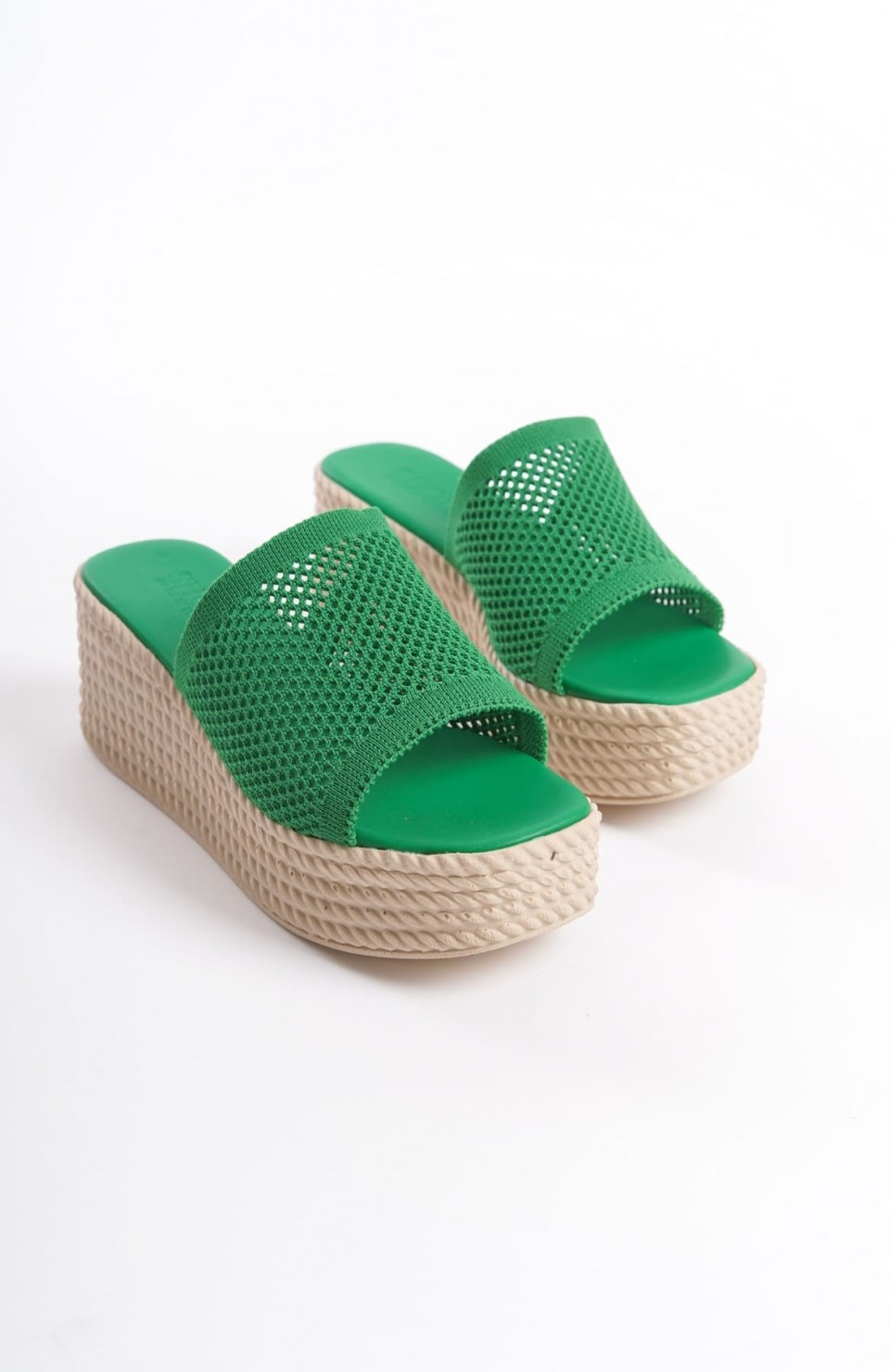 MARLA Dolgu Topuklu Ortopedik Taban Hasır Görünümlü Triko Kadın Terlik  TKT - Yeşil