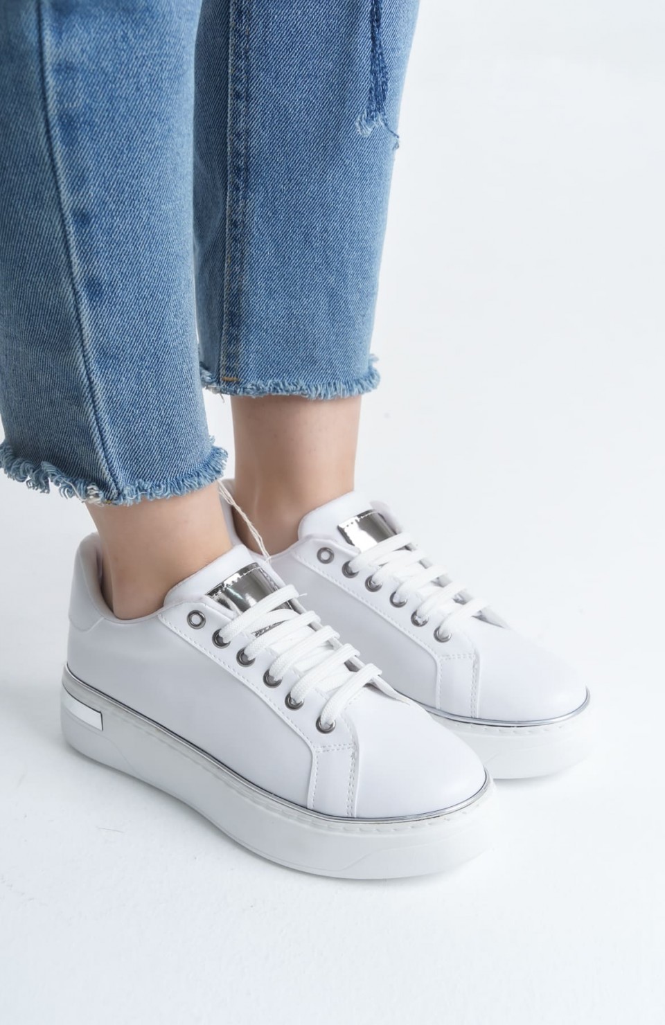 MINA Bağcıklı Ortopedik Taban Kadın Sneaker Spor Ayakkabı  CBT - Beyaz/Gümüş