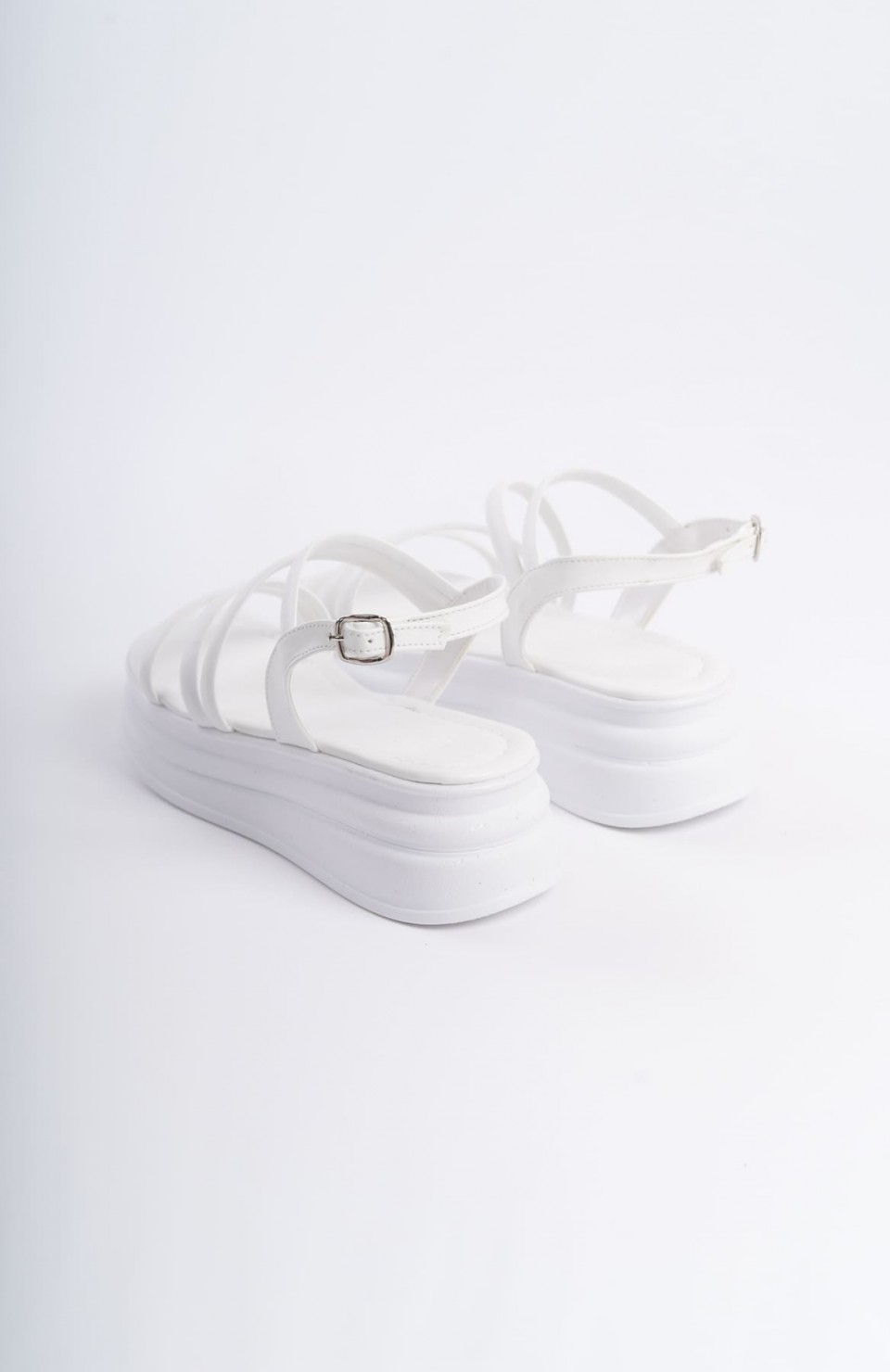 NATALIE İnce Tokalı Şerit Detaylı Ortopedik Taban Kadın Sandalet CBT - Beyaz