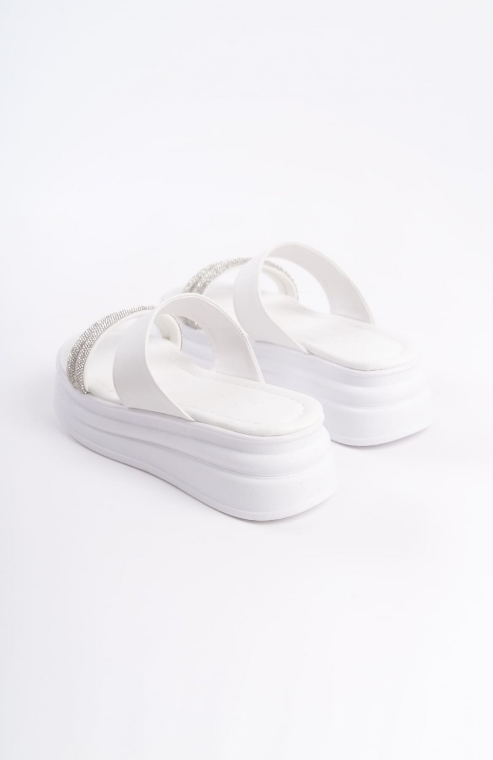 SARAH Düz Topuklu Taşlı Şeritli Kalın ve Ortopedik Taban Kadın Terlik  CBT - Beyaz