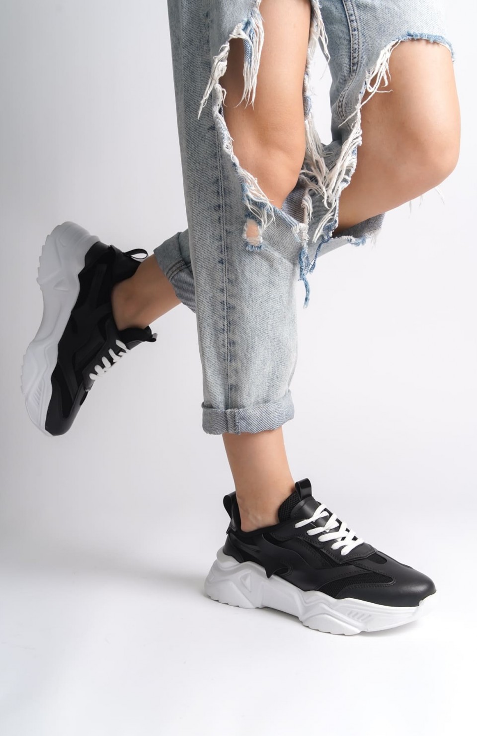 TOKYO Bağcıklı Ortopedik Taban Triko Detaylı Kadın Spor Ayakkabı  TBT - Siyah