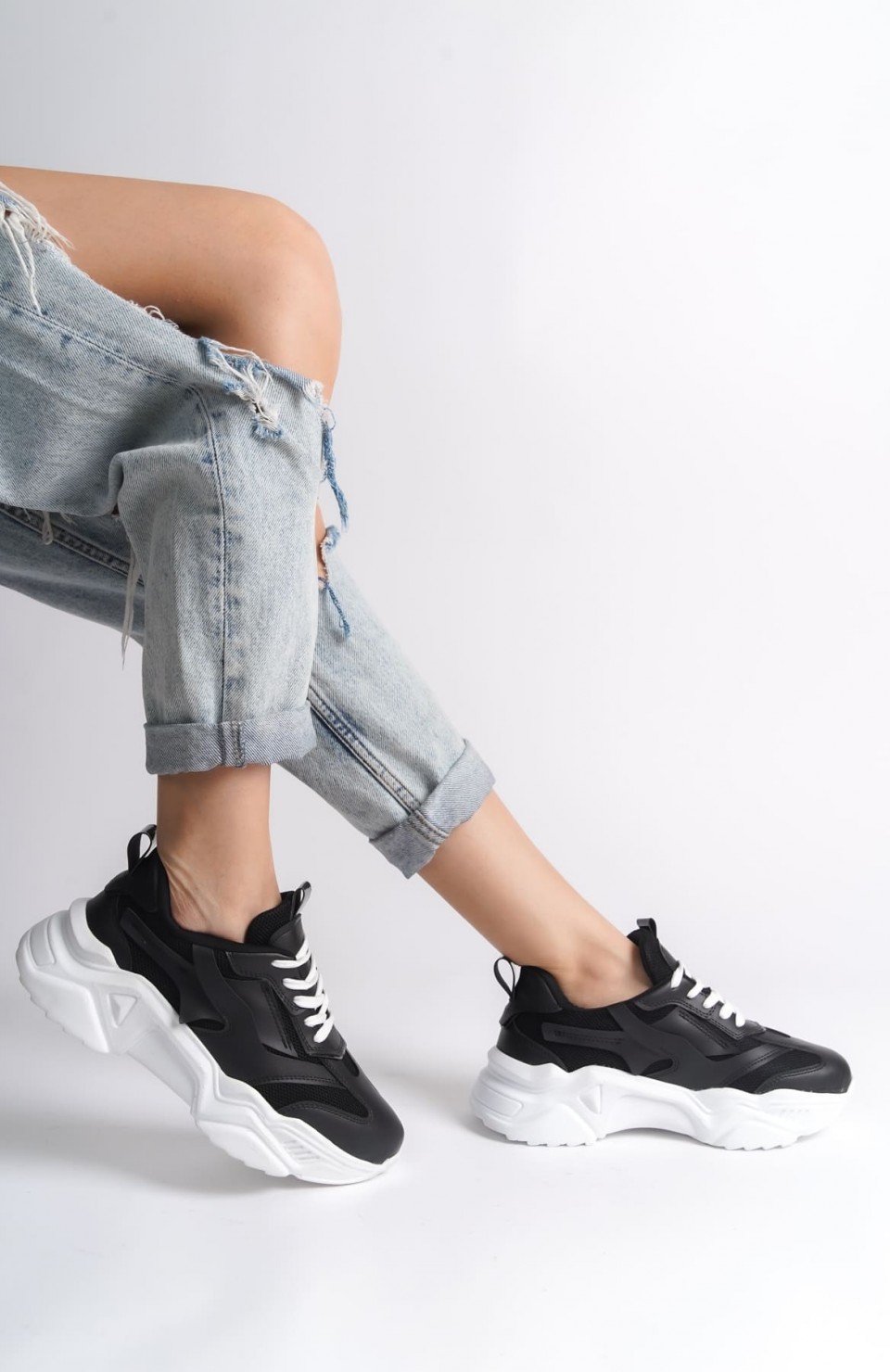 TOKYO Bağcıklı Ortopedik Taban Triko Detaylı Kadın Spor Ayakkabı  TBT - Siyah