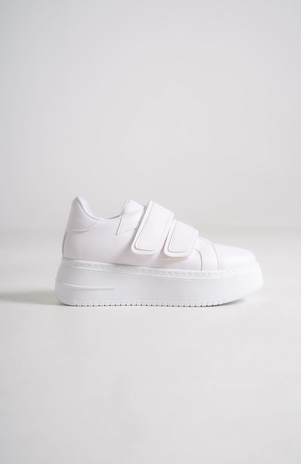 VALENCIA Bağcıksız Cırt Cırtlı Ortopedik Taban Kadın Sneaker Spor Ayakkabı CBT - Beyaz