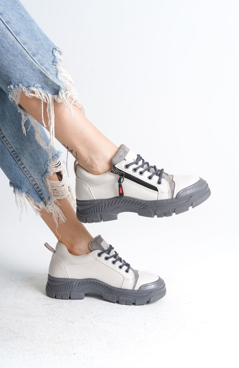 AGATHA Bağcıklı Fermuarlı Ortopedik Taban Kadın Sneaker Spor Ayakkabı CGT - Krem Somersan Giyim | Kadın, Erkek ve Çocuk Moda