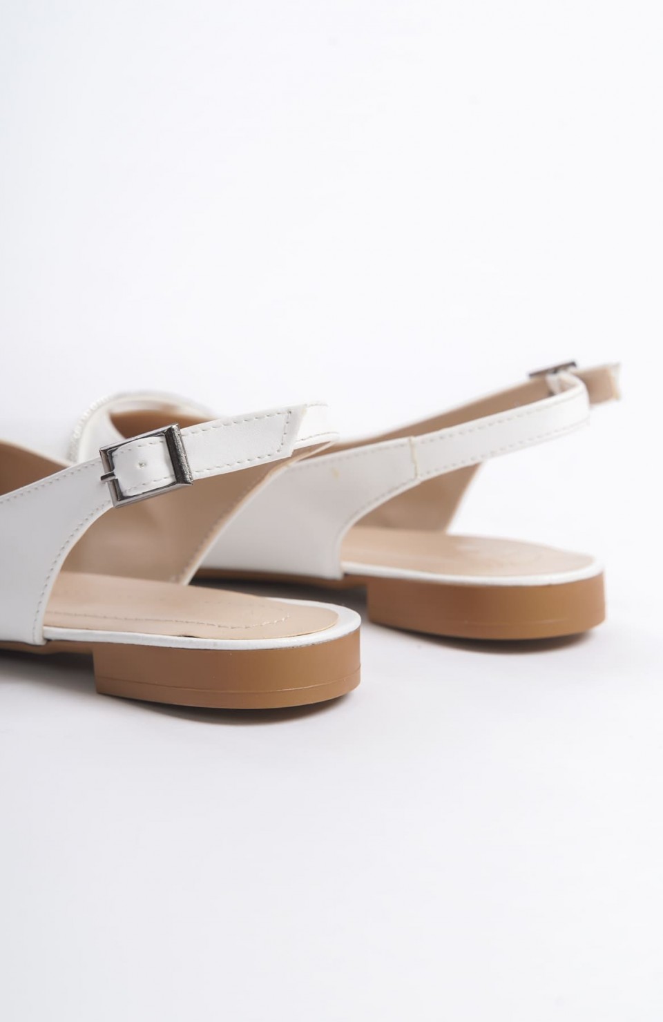 ALLISON Tokalı Ortopedik Rahat Taban Taş Detaylı Kadın Babet Ayakkabı  CKT - Beyaz Somersan Giyim | Kadın, Erkek ve Çocuk Moda