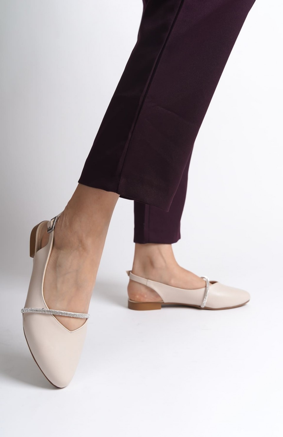 ALLISON Tokalı Ortopedik Rahat Taban Taş Detaylı Kadın Babet Ayakkabı  CKT - Krem Somersan Giyim | Kadın, Erkek ve Çocuk Moda