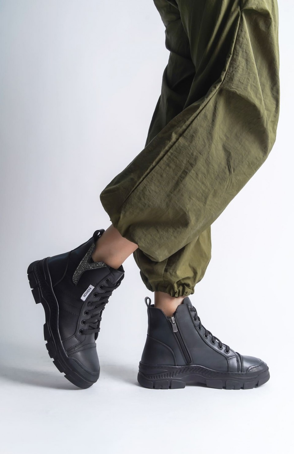 AMBER Bağcıklı Fermuarlı Ortopedik Taban Kadın Bot  CST - Siyah Somersan Giyim | Kadın, Erkek ve Çocuk Moda