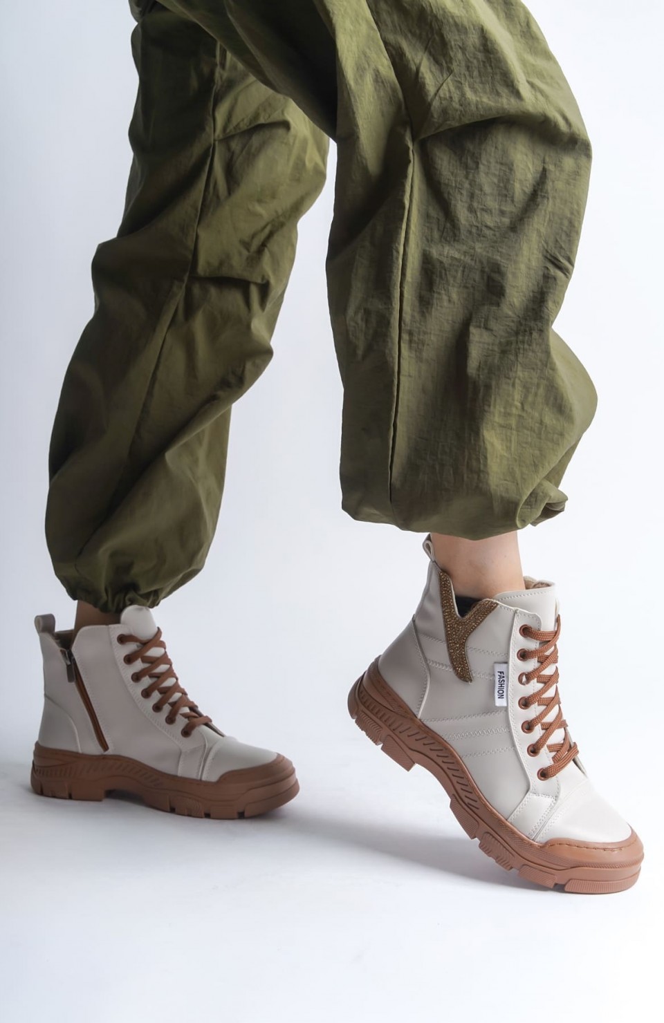 AMBER Bağcıklı Fermuarlı Ortopedik Taban Kadın Bot  CTT - Krem Somersan Giyim | Kadın, Erkek ve Çocuk Moda