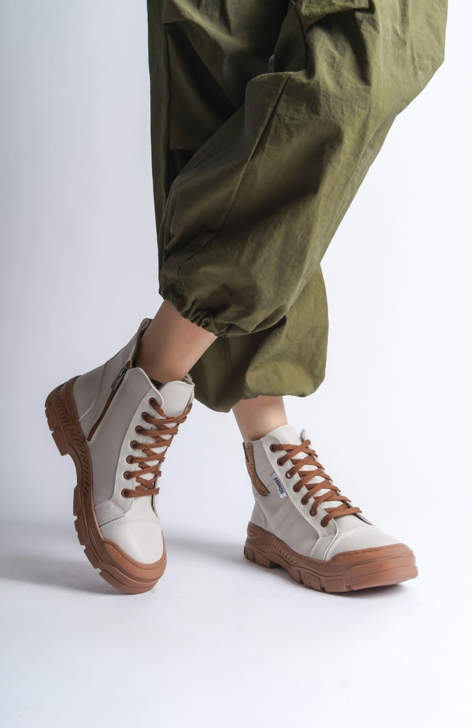 AMBER Bağcıklı Fermuarlı Ortopedik Taban Kadın Bot  CTT - Krem Somersan Giyim | Kadın, Erkek ve Çocuk Moda